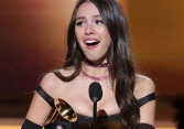 Grammy 2022: Ca khúc của năm là 'Leave the Door Open'. Olivia Rodrigo thắng 3 hạng mục quan trọng 