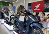 Honda Vision đội giá hơn chục triệu đồng, khách hàng lắc đầu ngao ngán