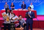 Phó Thủ tướng Vũ Đức Đam đối thoại với nhà văn trẻ