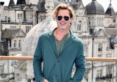 Brad Pitt trẻ trung sau ly hôn Angelina Jolie, sẵn sàng bắt đầu mối quan hệ mới