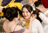 Cô dâu chú rể miền Tây nhận của hồi môn 25 lượng vàng, nhà 18 tỷ đồng cùng đất, ô tô, tiền mặt