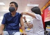 Hà Nội đẩy nhanh tốc độ tiêm vaccine COVID-19: đảm bảo không bỏ sót đối tượng, đi từng ngõ, gõ từng nhà,