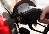 Giá xăng nhập lại giảm về mức 22.000 đồng/lít