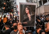 Biểu tình lan rộng từ Iran sang nhiều nước vì cái chết của một cô gái