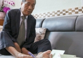 Thầy giáo viết chữ bằng chân Nguyễn Ngọc Ký qua đời