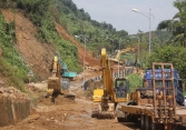 Miền Trung khắc phục thiệt hại sau mưa lũ