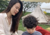 Cô giáo dạy IELTS mở dự án tái chế đồ cũ cho trẻ