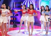 Có nên đưa các hot girl lên bình luận bóng đá?