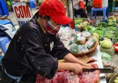 Giá thực phẩm, hàng Tết bắt đầu tăng 