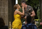 Jennifer Lopez và Josh Duhamel sánh đôi trong tác phẩm hài lãng mạn 'cười xỉu' dịp Tết dương lịch