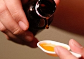 Bộ Y tế thông tin về 14 sản phẩm siro khiến trẻ em bị nguy kịch ở một số quốc gia