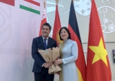 NSƯT Bùi Công Duy được Kazakhstan phong hàm Giáo sư danh dự