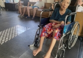 Đã đóng hàng trăm triệu đồng, các cụ già vẫn bị mời ra khỏi viện dưỡng lão do hết hạn hợp đồng thuê nhà
