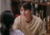 Những vai  “trai ngoan” nổi tiếng của Kim Seon Ho trước khi trở thành sát thủ điên rồ bậc nhất màn ảnh xứ Hàn 
