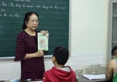 Bà giáo 70 tuổi dạy học miễn phí suốt 25 năm ở Thủ đô