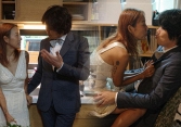 Hot rần rần bộ ảnh cưới độc lạ kỷ niệm 10 năm Lee Hyori 'theo chồng bỏ cuộc chơi'