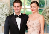 Miranda Kerr mang thai con thứ 3 cho tỷ phú kém 7 tuổi