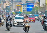 Bắc Bộ nắng nóng trở lại, Nam Bộ chiều mưa dông