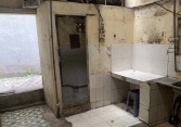 Nữ sinh hết hồn khi xem phòng trọ được 'hét giá' 2,5 triệu cả gác xép, thực tế bên trong khiến khối người chạy mất dép!