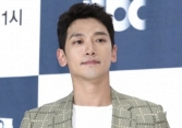 Bi Rain trả lời thế nào khi gặp câu hỏi “Hát không hay nhưng tại sao nổi tiếng' tại họp báo ở Việt Nam?