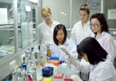 Ứng dụng khoa học công nghệ vào đời sống, xã hội và chăm sóc sức khỏe cộng đồng