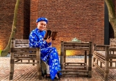 'Vua hài đất Bắc' Xuân Hinh: Ở nhà phố cổ, biệt phủ rộng thêng thang nhưng thích sống dân dã ở tuổi U70