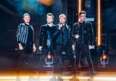 Concert Westlife tại Việt Nam bán hết sạch 15 nghìn vé chỉ sau 5 tiếng, fan kêu gọi mở đêm thứ 2!