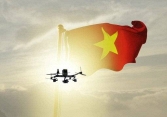Báo Nga: Máy bay Việt Nam tiếp đất, tràng pháo tay nồng nhiệt vang lên trên sân bay của đất nước 84 triệu dân