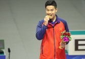 Nhà vô địch Asiad tiết lộ tin nhắn của người bố là xạ thủ huyền thoại, nói lời xúc động về HLV Hoàng Xuân Vinh