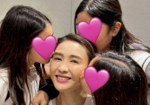 “Đệ nhất mỹ nhân TVB” Lê Tư khoe cận hình ảnh 3 con gái lớn, nhưng vẫn nhất quyết làm điều này
