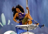 Cardi B xấu hổ vì quá khứ làm vũ công thoát y: “Sau giờ làm tôi toàn khóc vì nghĩ bố mẹ sẽ thất vọng” 