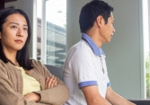 Hai vợ chồng làm cùng công ty nhưng vợ đột nhiên được thăng chức Giám đốc và lý do đằng sau