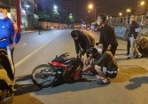 Hơn chục thanh niên choai choai khiến nhiều người đi đêm ở Hà Nội khiếp sợ 