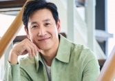 Ảnh đế Lee Sun Kyun (Ký sinh trùng) bị điều tra khẩn vì sử dụng ma túy, dính đến cả vụ tống tiền 5,2 tỷ