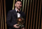 Messi giành Quả bóng vàng lần thứ 8, thiết lập siêu kỷ lục của bóng đá thế giới
