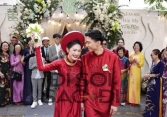 Cô dâu Doãn HảI My xinh đẹp rực rỡ trong trang phục áo dài đỏ, khoá môi chú rể Đoàn Văn Hậu trong lễ vu quy 