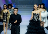 Cao Thiên Trang có màn tái xuất đầy ngoạn mục tại show thời trang 