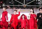 Mãn nhãn với Fashion show 'Ký họa quê hương'