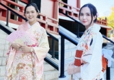 So kè nhan sắc hai ái nữ cựu chủ tịch CLB Sài Gòn: Xinh đẹp, tài giỏi mười phân vẹn mười