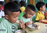 Bảo đảm điều kiện học tập cho học sinh vùng đồng bào dân tộc thiểu số, miền núi