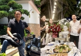 Nam NSƯT buôn lợn, chạy xe đường dài, tuổi 55 sở hữu biệt thự gần biển, hạnh phúc bên vợ và 4 con