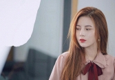 'Hot girl' đứng sau kho hàng 'khủng' vừa bị đột kích ở Hà Nội: Dùng biệt thự làm trụ sở, có cả người nổi tiếng livestream cùng
