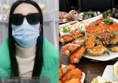 Đi hẹn hò lần đầu, cô gái gọi cả cua Hoàng Đế mang về nhà cho anh trai, nhìn hóa đơn mới sốc