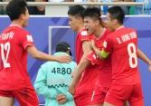 Truyền thông Nhật Bản sốc trước màn trình diễn của tuyển Việt Nam: 'Chiến thuật của HLV Troussier quá tốt'