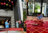 Cường Đô La chụp lén vợ tất bật trang hoàng biệt thự đón Tết, Đàm Thu Trang diện quần đùi áo thun vẫn được khen tới tấp