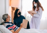 Trước khi qua đời, bố tiết lộ 1 việc khiến tôi giật mình và day dứt