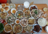 Về nhà chồng năm đầu, nàng dâu mới liền 'trở mặt' với mẹ chồng vì mâm cỗ ngày Tết