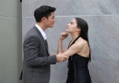 Cầm 5 triệu mẹ chồng đền tiền đôi giày mà tôi thấy xót xa, căm giận chồng mình