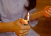 Trên bàn thờ có 1 thứ nếu dùng không đúng có thể gây độc, dẫn đến ung thư, ngày lễ Tết càng nên thận trọng