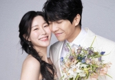 Tài tử Lee Seung Gi và 'con gái Mama Chuê' đón công chúa đầu lòng chào đời sau 10 tháng kết hôn